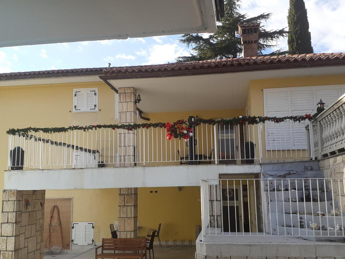 Guest House Vila Luka ポルトローシュ エクステリア 写真