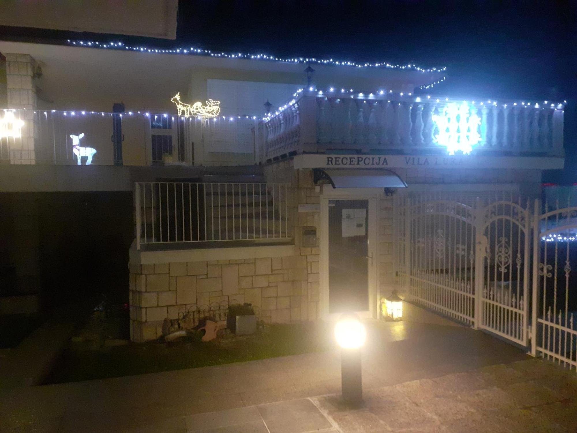 Guest House Vila Luka ポルトローシュ エクステリア 写真