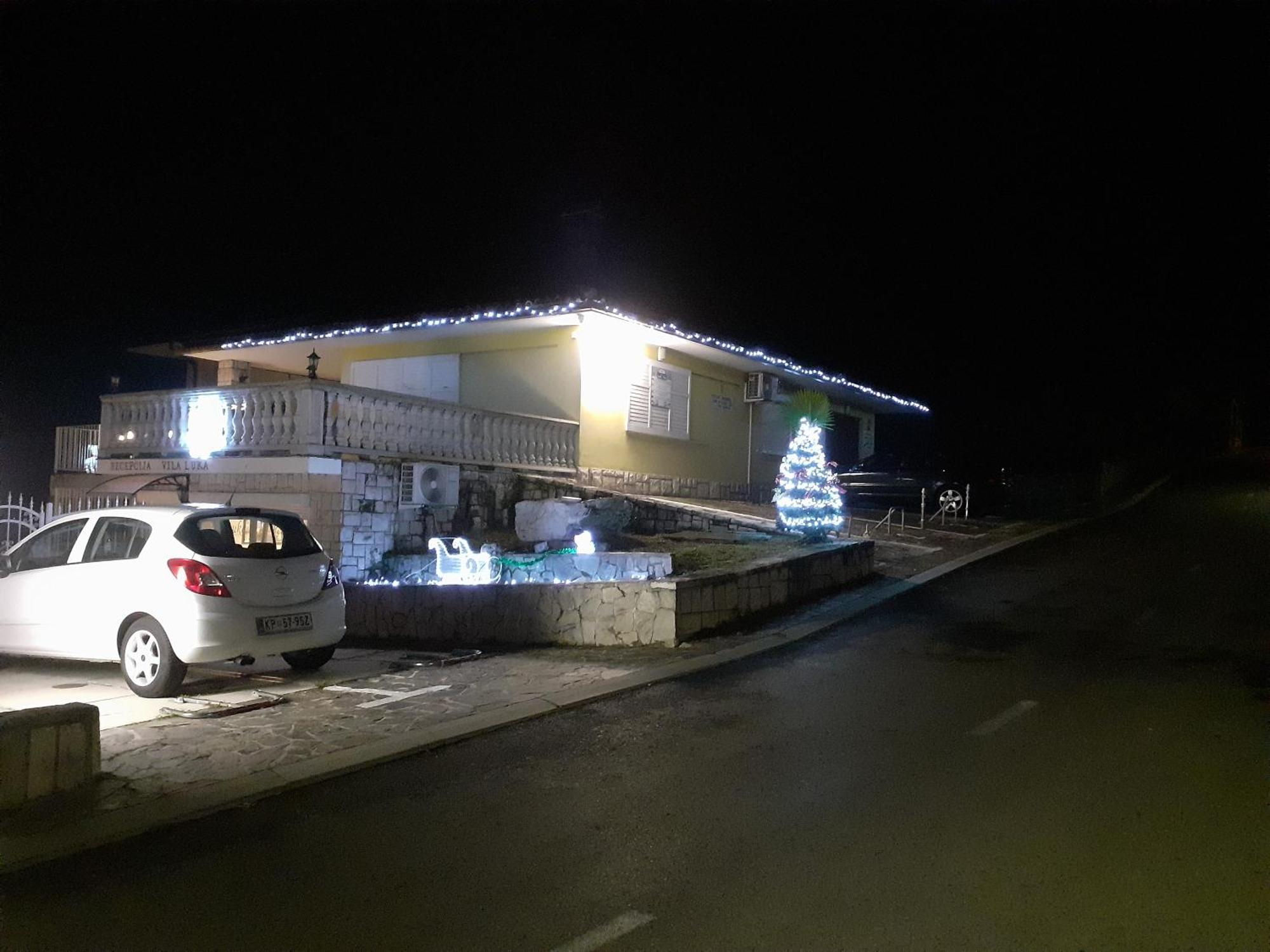 Guest House Vila Luka ポルトローシュ エクステリア 写真