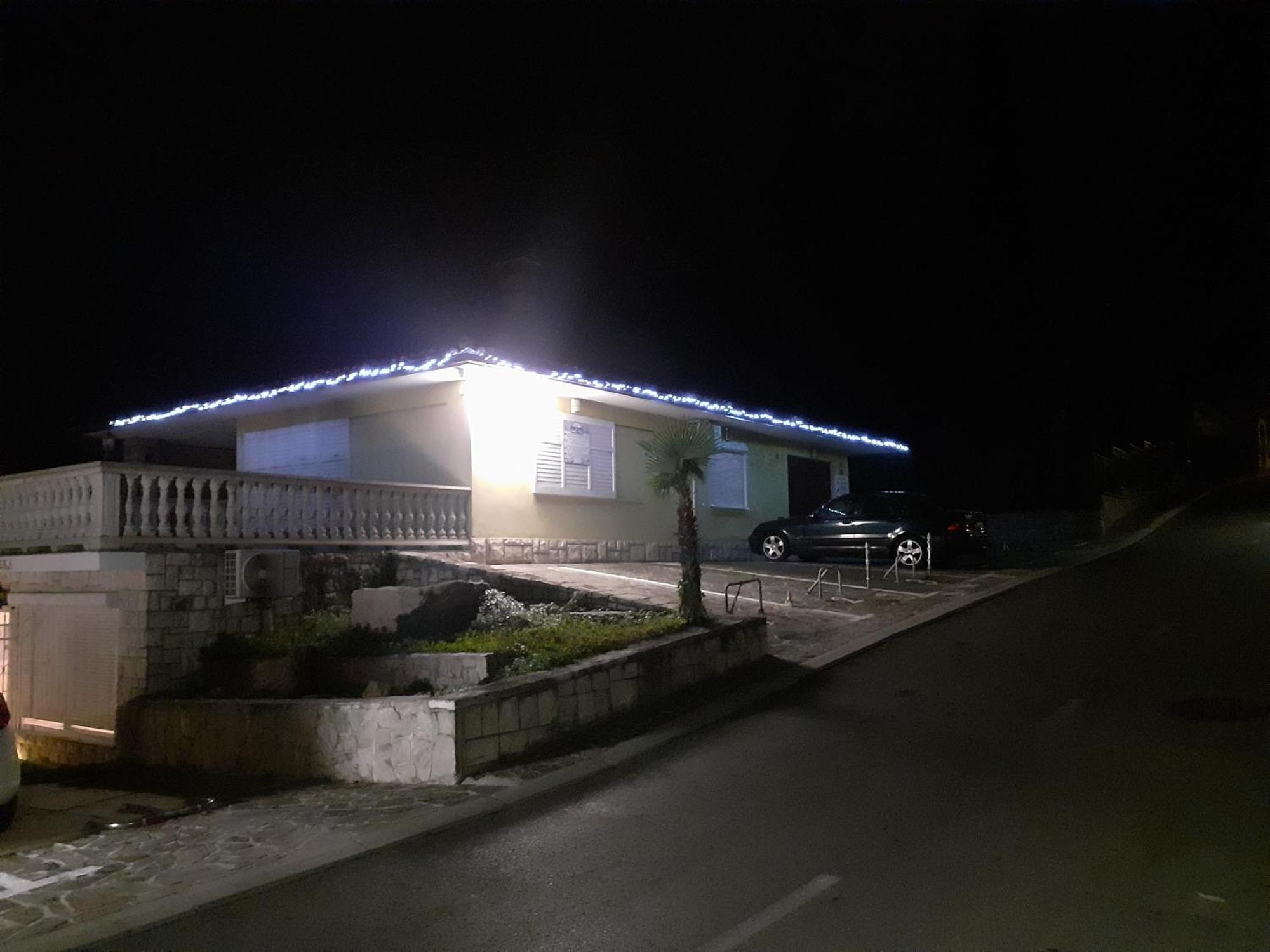 Guest House Vila Luka ポルトローシュ エクステリア 写真