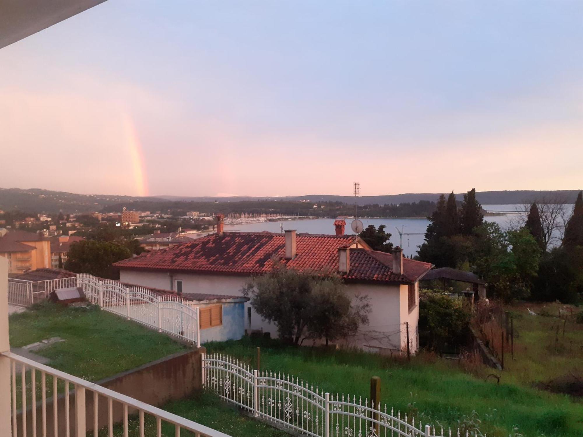 Guest House Vila Luka ポルトローシュ エクステリア 写真