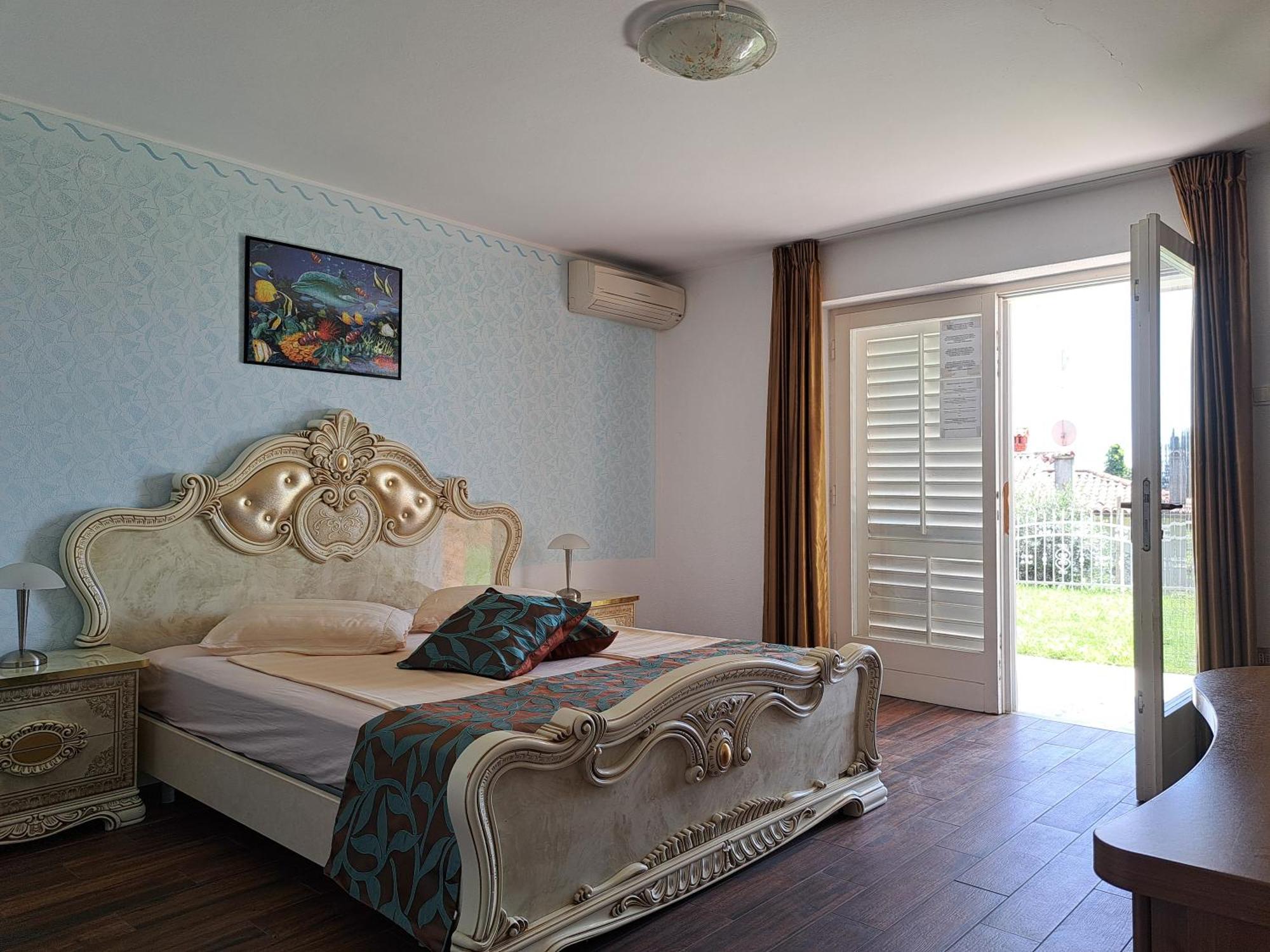 Guest House Vila Luka ポルトローシュ エクステリア 写真