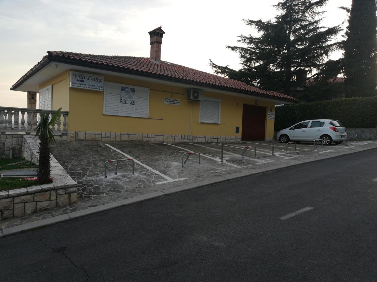 Guest House Vila Luka ポルトローシュ エクステリア 写真